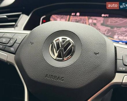 Серый Фольксваген Пассат, объемом двигателя 1.97 л и пробегом 207 тыс. км за 24000 $, фото 107 на Automoto.ua