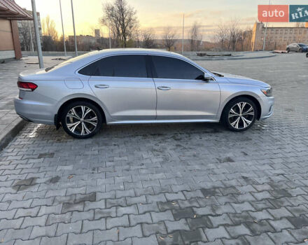 Серый Фольксваген Пассат, объемом двигателя 2 л и пробегом 139 тыс. км за 20000 $, фото 4 на Automoto.ua