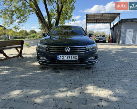 Серый Фольксваген Пассат, объемом двигателя 1.97 л и пробегом 220 тыс. км за 27800 $, фото 2 на Automoto.ua