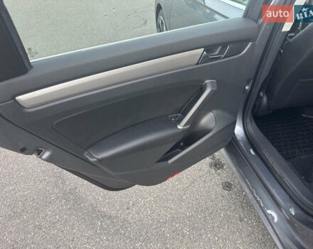 Фольксваген Пассат 2020 в Киеве на Automoto.ua Серый Фольксваген Пассат, объемом двигателя 2 л и пробегом 129 тыс. км за 17999 $, фото 30 на Automoto.ua