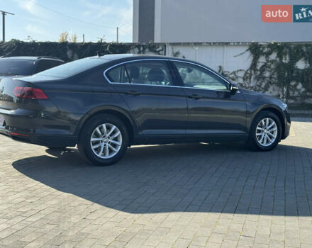 Серый Фольксваген Пассат, объемом двигателя 2 л и пробегом 181 тыс. км за 24900 $, фото 23 на Automoto.ua