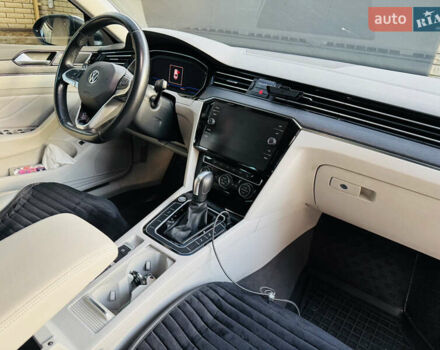 Сірий Фольксваген Пассат, об'ємом двигуна 1.97 л та пробігом 150 тис. км за 26300 $, фото 4 на Automoto.ua