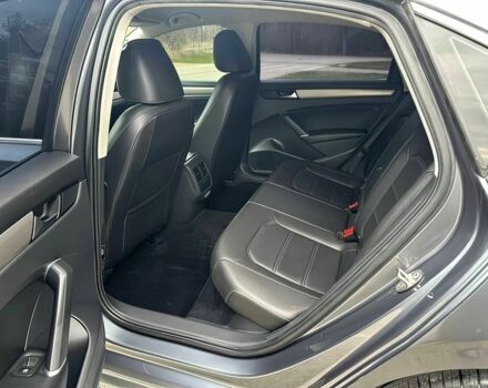 Сірий Фольксваген Пассат, об'ємом двигуна 2 л та пробігом 50 тис. км за 13000 $, фото 11 на Automoto.ua