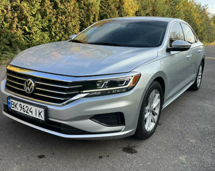 Сірий Фольксваген Пассат, об'ємом двигуна 2 л та пробігом 49 тис. км за 18800 $, фото 1 на Automoto.ua