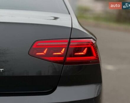 Серый Фольксваген Пассат, объемом двигателя 1.97 л и пробегом 207 тыс. км за 24000 $, фото 42 на Automoto.ua