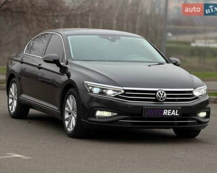 Серый Фольксваген Пассат, объемом двигателя 1.97 л и пробегом 207 тыс. км за 24000 $, фото 17 на Automoto.ua