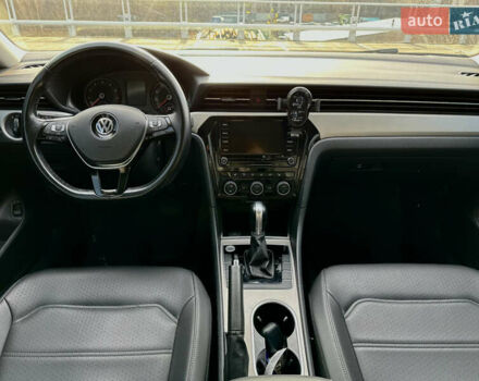 Серый Фольксваген Пассат, объемом двигателя 2 л и пробегом 155 тыс. км за 14999 $, фото 10 на Automoto.ua