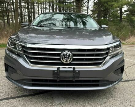 Сірий Фольксваген Пассат, об'ємом двигуна 2 л та пробігом 50 тис. км за 13000 $, фото 1 на Automoto.ua