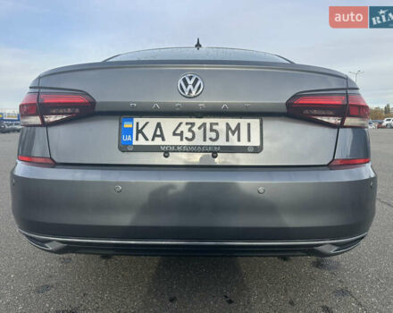 Фольксваген Пассат 2020 в Киеве на Automoto.ua Серый Фольксваген Пассат, объемом двигателя 2 л и пробегом 129 тыс. км за 17999 $, фото 8 на Automoto.ua