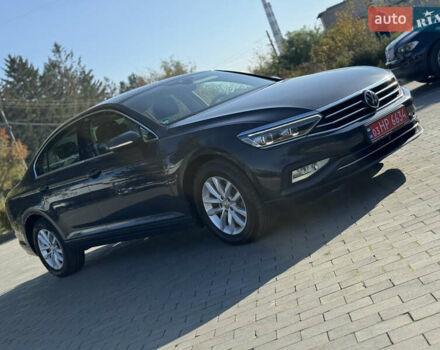 Серый Фольксваген Пассат, объемом двигателя 2 л и пробегом 181 тыс. км за 24900 $, фото 26 на Automoto.ua