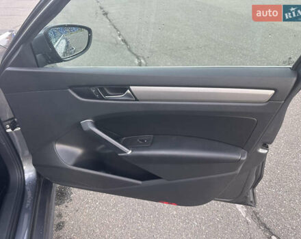 Фольксваген Пассат 2020 в Киеве на Automoto.ua Серый Фольксваген Пассат, объемом двигателя 2 л и пробегом 129 тыс. км за 17999 $, фото 22 на Automoto.ua