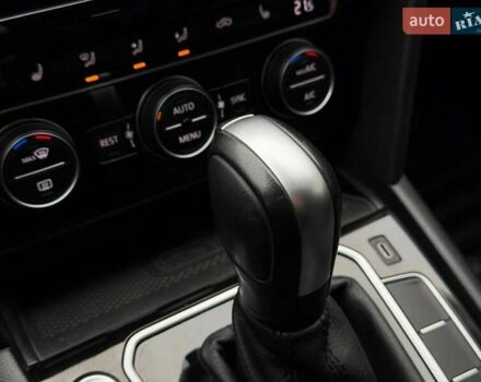 Серый Фольксваген Пассат, объемом двигателя 1.97 л и пробегом 207 тыс. км за 24000 $, фото 139 на Automoto.ua