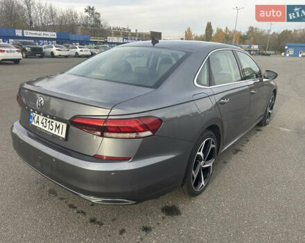 Фольксваген Пассат 2020 в Киеве на Automoto.ua Серый Фольксваген Пассат, объемом двигателя 2 л и пробегом 129 тыс. км за 17999 $, фото 9 на Automoto.ua