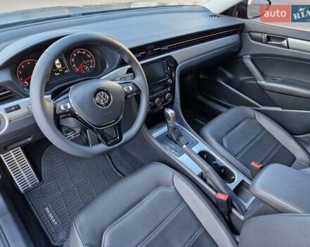 Серый Фольксваген Пассат, объемом двигателя 1.98 л и пробегом 15 тыс. км за 20999 $, фото 51 на Automoto.ua