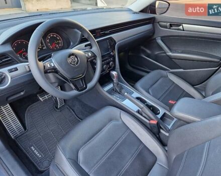 Серый Фольксваген Пассат, объемом двигателя 1.98 л и пробегом 15 тыс. км за 20999 $, фото 72 на Automoto.ua