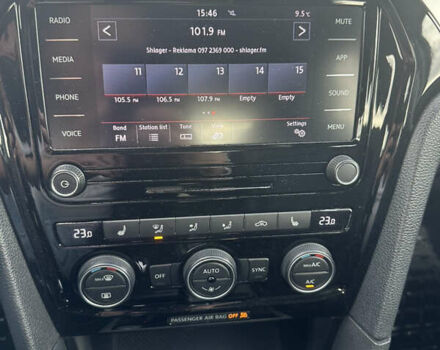 Фольксваген Пассат 2020 в Киеве на Automoto.ua Серый Фольксваген Пассат, объемом двигателя 2 л и пробегом 129 тыс. км за 17999 $, фото 41 на Automoto.ua