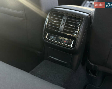 Серый Фольксваген Пассат, объемом двигателя 2 л и пробегом 181 тыс. км за 24900 $, фото 43 на Automoto.ua