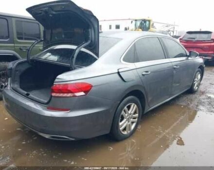 Серый Фольксваген Пассат, объемом двигателя 2 л и пробегом 66 тыс. км за 13000 $, фото 3 на Automoto.ua