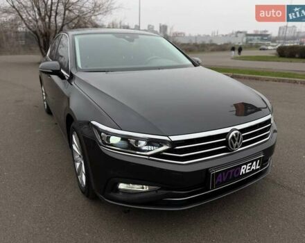 Серый Фольксваген Пассат, объемом двигателя 1.97 л и пробегом 207 тыс. км за 24000 $, фото 30 на Automoto.ua