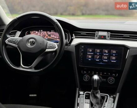 Серый Фольксваген Пассат, объемом двигателя 1.97 л и пробегом 207 тыс. км за 24000 $, фото 92 на Automoto.ua