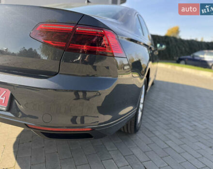 Серый Фольксваген Пассат, объемом двигателя 2 л и пробегом 181 тыс. км за 24900 $, фото 5 на Automoto.ua