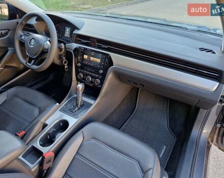 Серый Фольксваген Пассат, объемом двигателя 1.98 л и пробегом 15 тыс. км за 20999 $, фото 54 на Automoto.ua