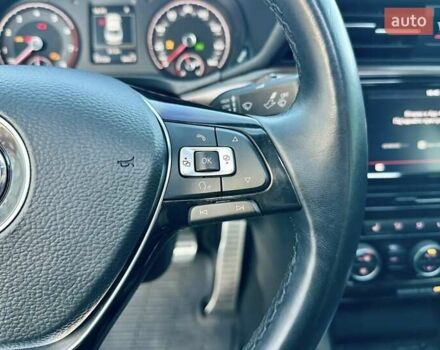 Фольксваген Пассат 2020 в Одессе на Automoto.ua Серый Фольксваген Пассат, объемом двигателя 2 л и пробегом 19 тыс. км за 19300 $, фото 31 на Automoto.ua