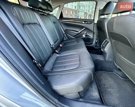 Фольксваген Пассат 2020 в Одессе на Automoto.ua Серый Фольксваген Пассат, объемом двигателя 2 л и пробегом 19 тыс. км за 19300 $, фото 45 на Automoto.ua