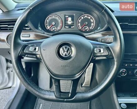 Фольксваген Пассат 2020 в Одессе на Automoto.ua Серый Фольксваген Пассат, объемом двигателя 2 л и пробегом 19 тыс. км за 19300 $, фото 29 на Automoto.ua