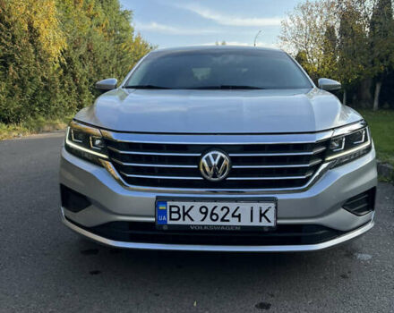 Сірий Фольксваген Пассат, об'ємом двигуна 2 л та пробігом 49 тис. км за 18800 $, фото 2 на Automoto.ua