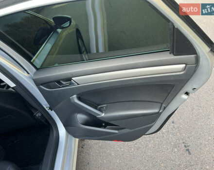 Сірий Фольксваген Пассат, об'ємом двигуна 2 л та пробігом 49 тис. км за 18800 $, фото 21 на Automoto.ua