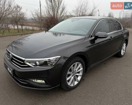 Серый Фольксваген Пассат, объемом двигателя 1.97 л и пробегом 207 тыс. км за 24000 $, фото 21 на Automoto.ua