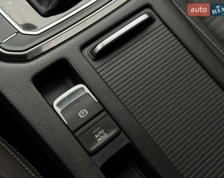 Серый Фольксваген Пассат, объемом двигателя 1.97 л и пробегом 207 тыс. км за 24000 $, фото 142 на Automoto.ua