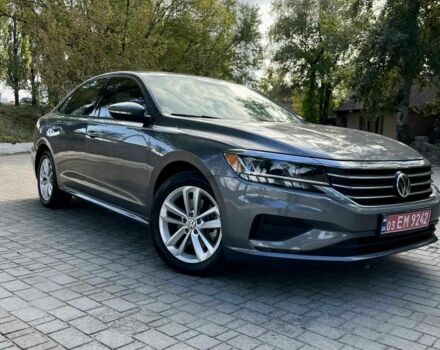 Серый Фольксваген Пассат, объемом двигателя 2 л и пробегом 50 тыс. км за 16500 $, фото 1 на Automoto.ua