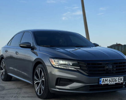 Фольксваген Пассат 2021 в Коростене на Automoto.ua Серый Фольксваген Пассат, объемом двигателя 1.98 л и пробегом 83 тыс. км за 17750 $, фото 2 на Automoto.ua