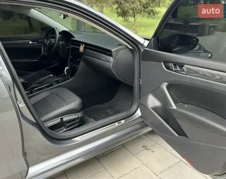 Сірий Фольксваген Пассат, об'ємом двигуна 2 л та пробігом 42 тис. км за 22100 $, фото 17 на Automoto.ua