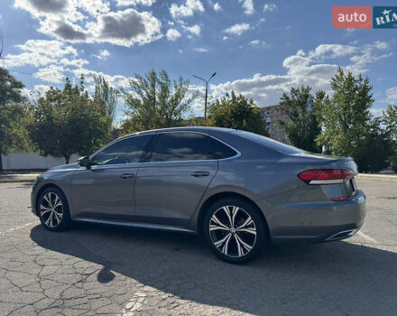 Серый Фольксваген Пассат, объемом двигателя 1.98 л и пробегом 126 тыс. км за 18000 $, фото 13 на Automoto.ua