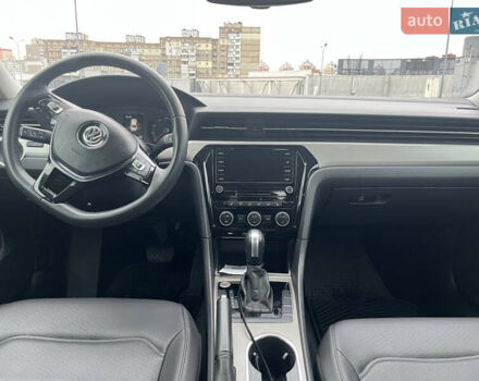 Серый Фольксваген Пассат, объемом двигателя 2 л и пробегом 105 тыс. км за 17800 $, фото 10 на Automoto.ua