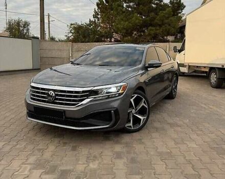 Серый Фольксваген Пассат, объемом двигателя 1.98 л и пробегом 61 тыс. км за 21300 $, фото 5 на Automoto.ua