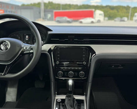 Фольксваген Пассат 2021 у Дубно на Automoto.ua Сірий Фольксваген Пассат, об'ємом двигуна 2 л та пробігом 162 тис. км за 16499 $, фото 30 на Automoto.ua