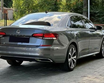 Фольксваген Пассат 2021 у Львові на Automoto.ua Сірий Фольксваген Пассат, об'ємом двигуна 2 л та пробігом 62 тис. км за 15000 $, фото 12 на Automoto.ua