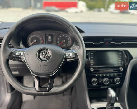 Фольксваген Пассат 2021 у Дубно на Automoto.ua Сірий Фольксваген Пассат, об'ємом двигуна 2 л та пробігом 162 тис. км за 16499 $, фото 31 на Automoto.ua