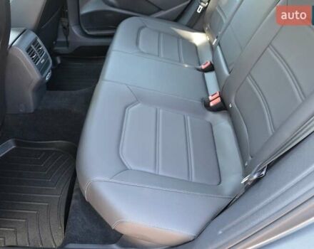 Фольксваген Пассат 2021 у Києві на Automoto.ua Сірий Фольксваген Пассат, об'ємом двигуна 1.98 л та пробігом 103 тис. км за 19800 $, фото 35 на Automoto.ua