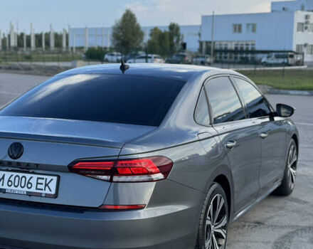Фольксваген Пассат 2021 в Коростене на Automoto.ua Серый Фольксваген Пассат, объемом двигателя 1.98 л и пробегом 83 тыс. км за 17750 $, фото 6 на Automoto.ua
