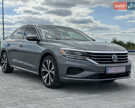 Фольксваген Пассат 2021 у Дубно на Automoto.ua Сірий Фольксваген Пассат, об'ємом двигуна 2 л та пробігом 162 тис. км за 16499 $, фото 3 на Automoto.ua