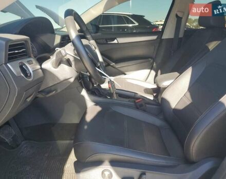 Серый Фольксваген Пассат, объемом двигателя 2 л и пробегом 170 тыс. км за 4000 $, фото 6 на Automoto.ua