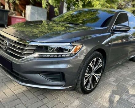 Фольксваген Пассат 2021 у Львові на Automoto.ua Сірий Фольксваген Пассат, об'ємом двигуна 2 л та пробігом 62 тис. км за 15000 $, фото 3 на Automoto.ua