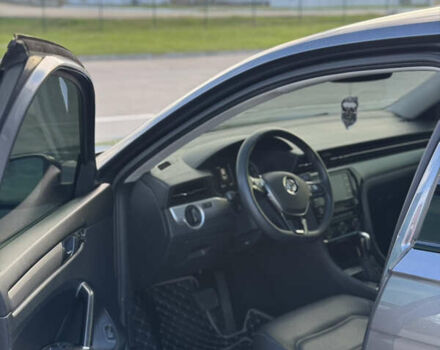 Фольксваген Пассат 2021 в Коростене на Automoto.ua Серый Фольксваген Пассат, объемом двигателя 1.98 л и пробегом 83 тыс. км за 17750 $, фото 8 на Automoto.ua