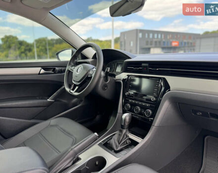 Фольксваген Пассат 2021 у Дубно на Automoto.ua Сірий Фольксваген Пассат, об'ємом двигуна 2 л та пробігом 162 тис. км за 16499 $, фото 24 на Automoto.ua