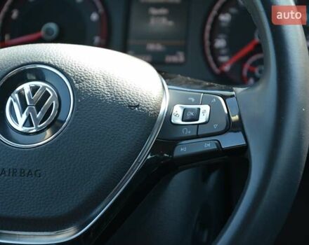 Фольксваген Пассат 2021 у Києві на Automoto.ua Сірий Фольксваген Пассат, об'ємом двигуна 1.98 л та пробігом 103 тис. км за 19800 $, фото 24 на Automoto.ua